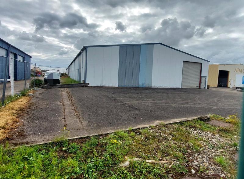 Local commercial - 388 m² - 1 pièce