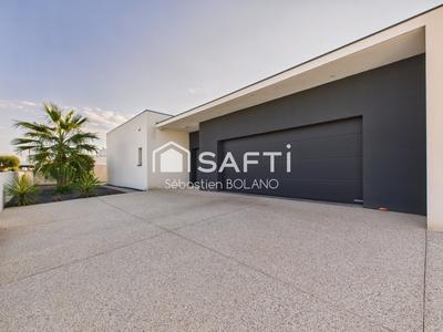 Maison - 250 m² - 6 pièces