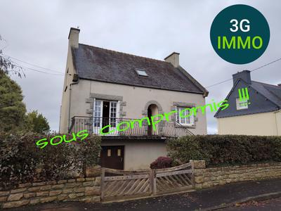 Maison - 90 m² - 5 pièces