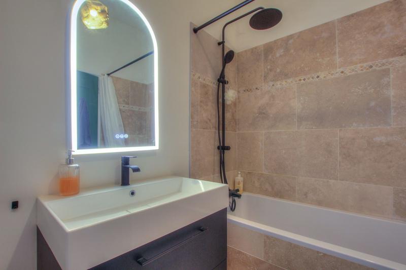 Maison - 101 m² - 5 pièces