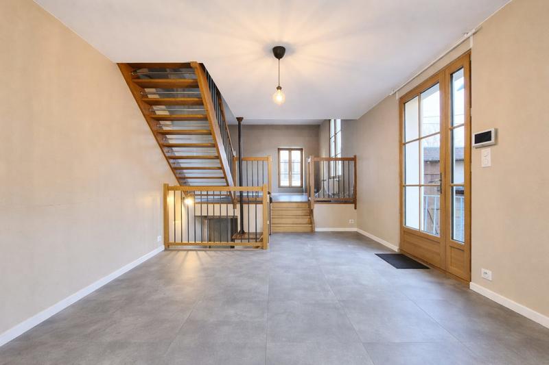 Maison - 85 m² - 5 pièces