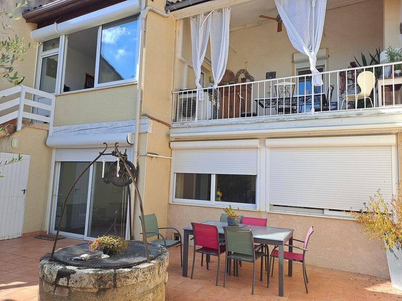 Maison - 273 m² - 10 pièces