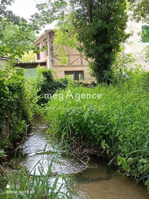 Maison - 220 m² - 10 pièces