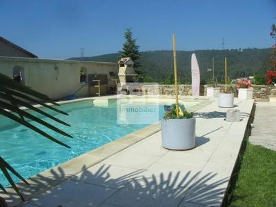 Villa - 171 m² - 6 pièces