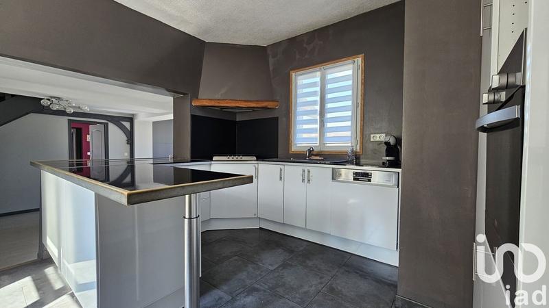 Maison - 160 m² - 8 pièces