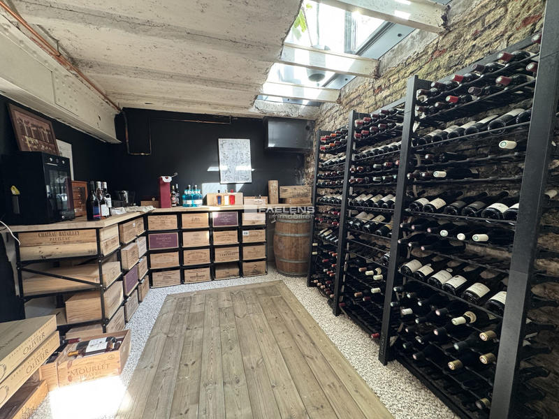 Appartement - 281 m² - 6 pièces