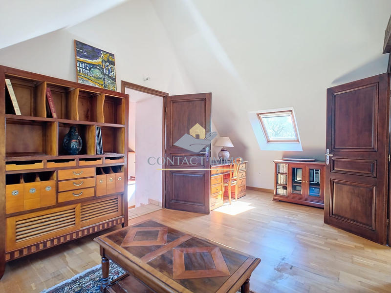 Maison ancienne - 438 m² - 21 pièces