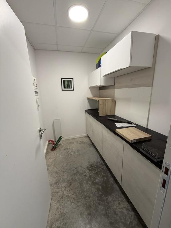 Local commercial - 455 m² - 4 pièces