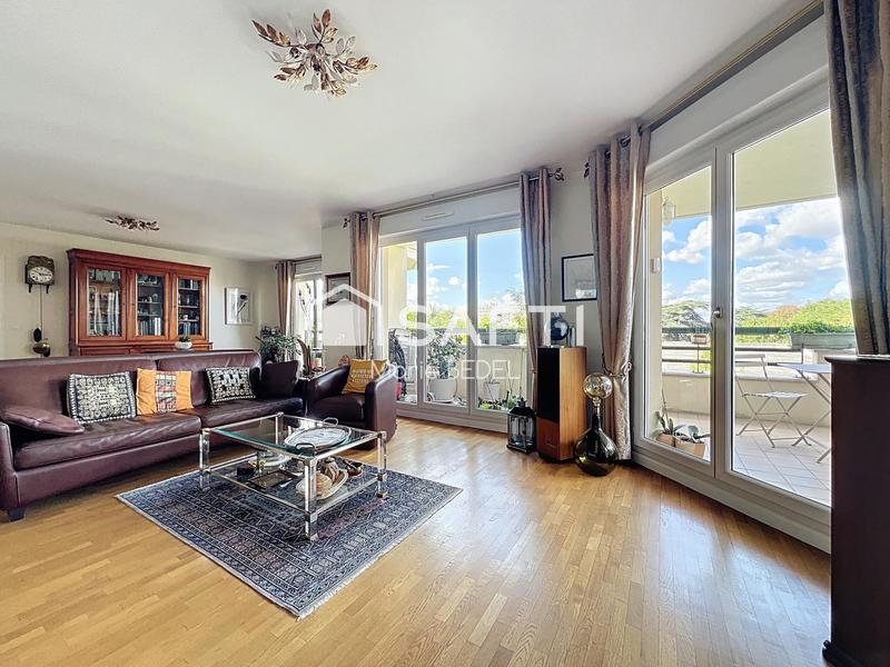 Appartement - 142 m² - 6 pièces