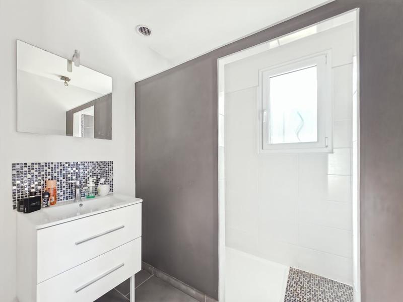 Maison - 137 m² - 6 pièces