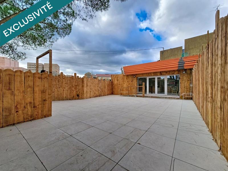 Local commercial - 120 m² - 4 pièces