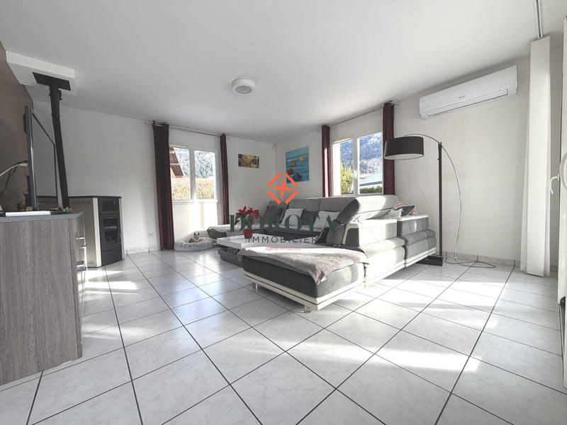 Maison - 164 m² - 5 pièces