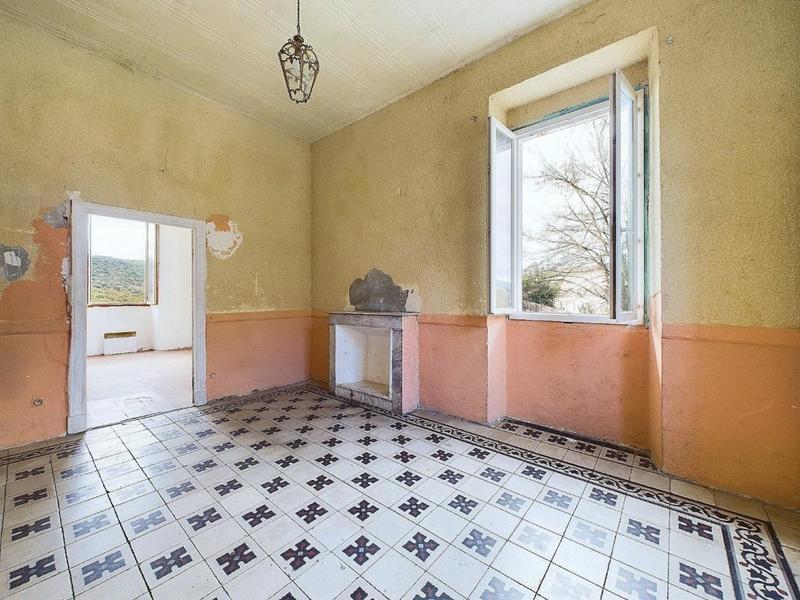 Maison ancienne - 181 m² - 5 pièces