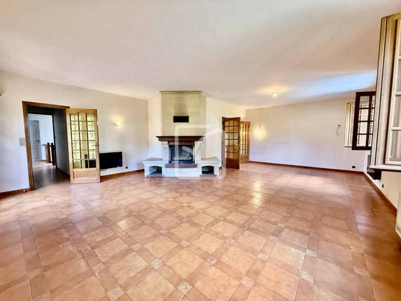 Maison - 190 m² - 6 pièces