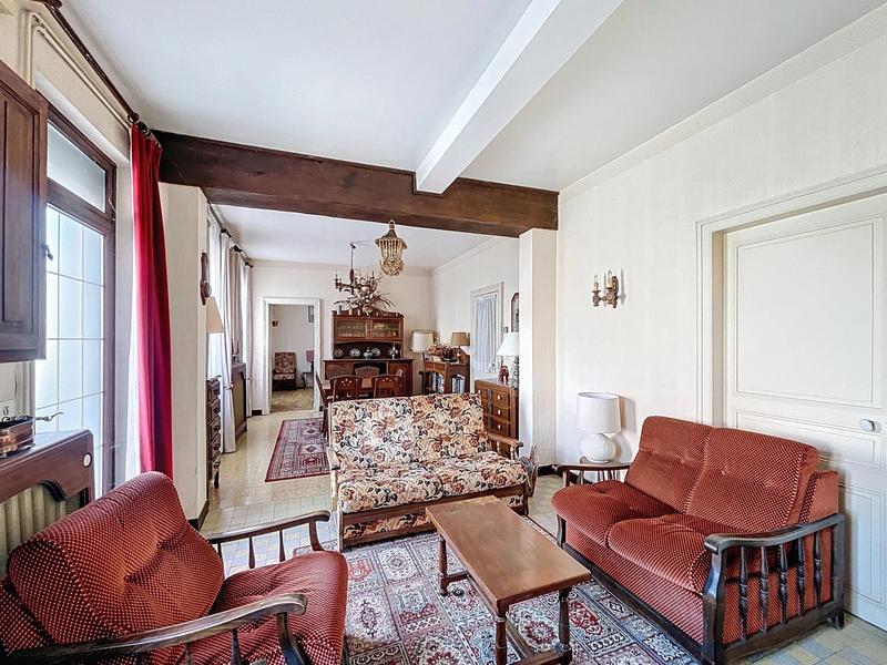 Maison - 170 m² - 9 pièces