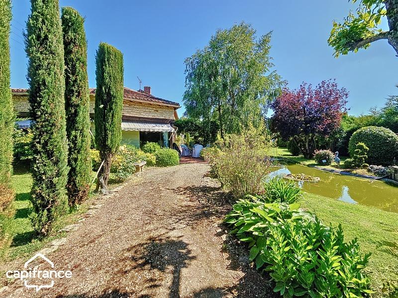 Maison - 182 m² - 6 pièces