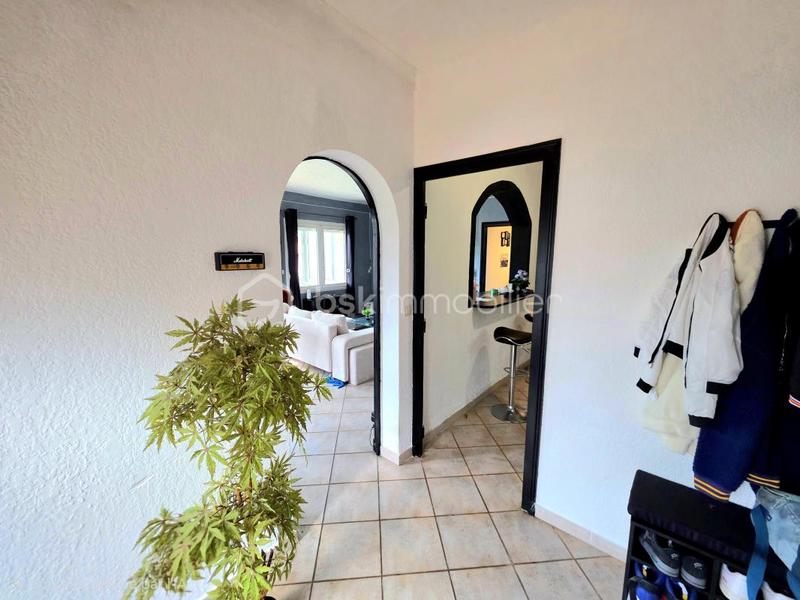 Maison - 94 m² - 4 pièces