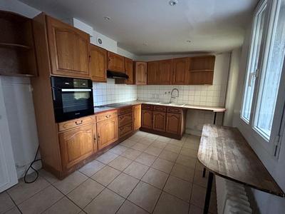 Maison - 140 m² - 6 pièces