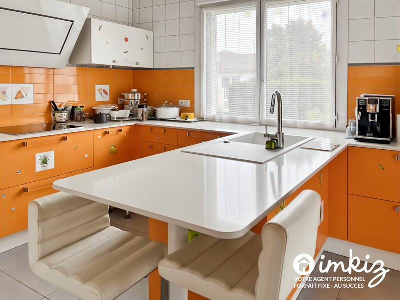 Maison - 93 m² - 4 pièces