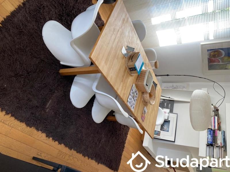 Chambre - 12 m² - 1 pièce