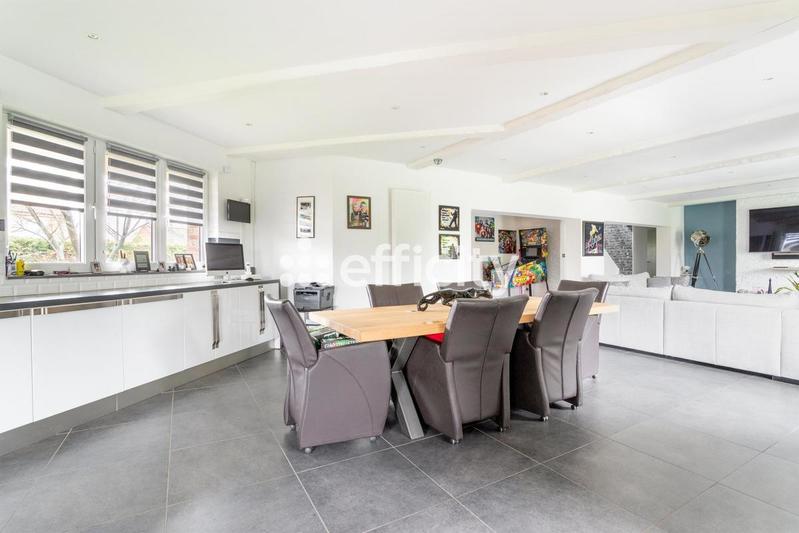 Maison - 298 m² - 7 pièces