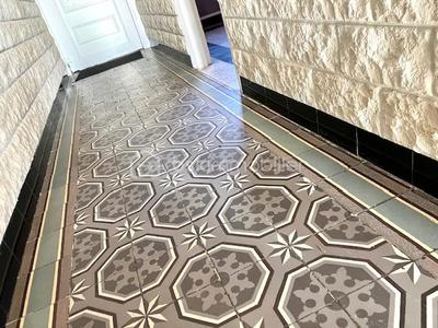 Maison - 94 m² - 6 pièces