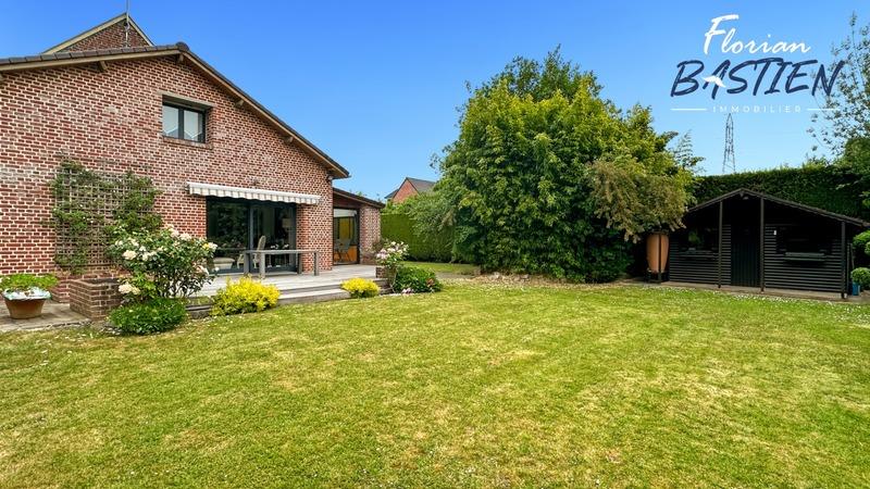 Maison - 208 m² - 7 pièces