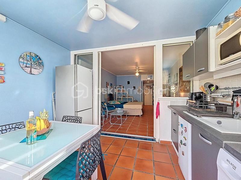 Studio - 24 m² - 1 pièce