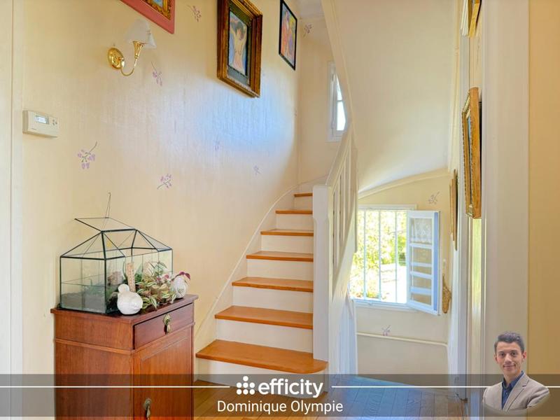 Maison - 193 m² - 7 pièces