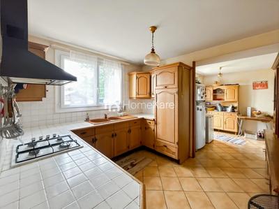 Villa - 200 m² - 8 pièces