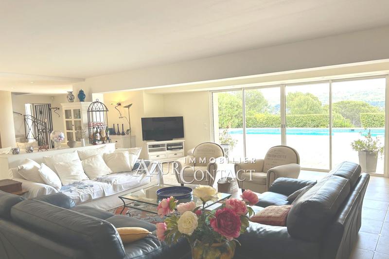 Villa - 295 m² - 5 pièces