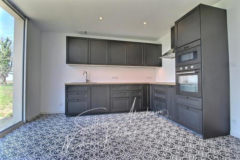 Maison - 152 m² - 6 pièces