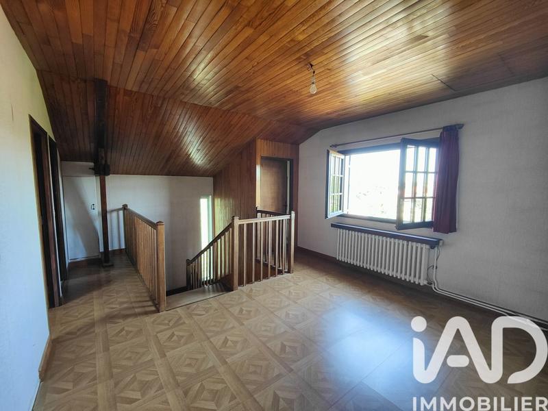 Maison - 121 m² - 6 pièces