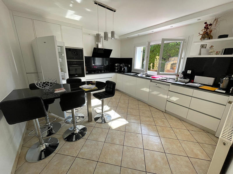 Maison - 160 m² - 6 pièces