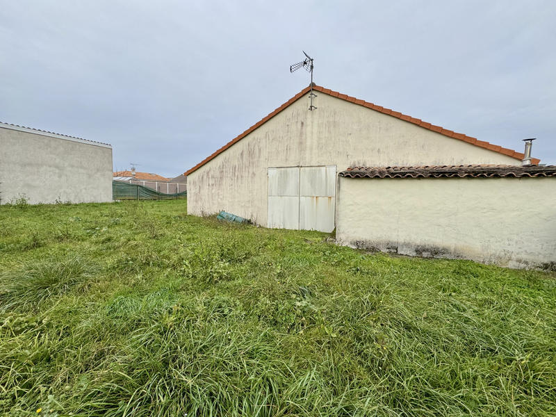 Parking / Garage - 160 m²