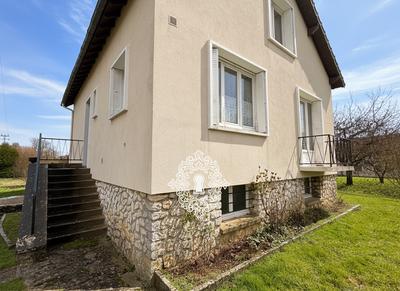 Maison - 102 m² - 4 pièces