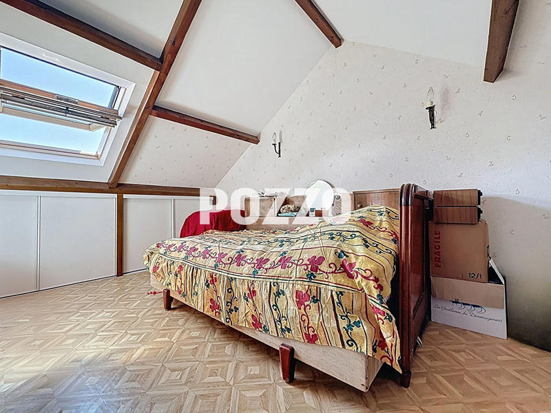 Maison - 137 m² - 7 pièces