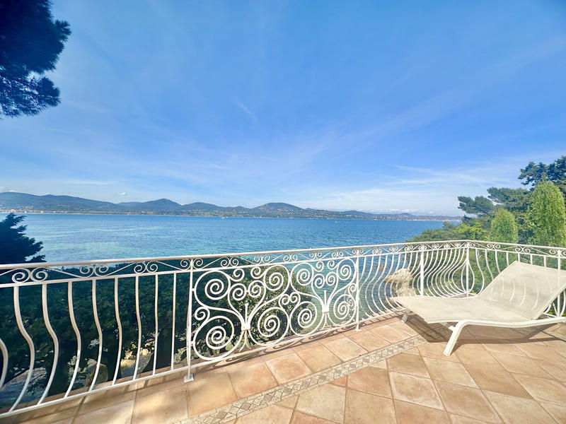 Villa - 325 m² - 7 pièces