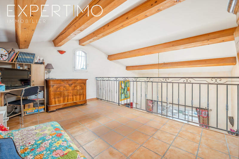 Villa - 167 m² - 6 pièces