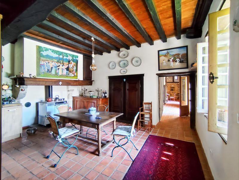 Maison traditionnelle - 231 m² - 8 pièces