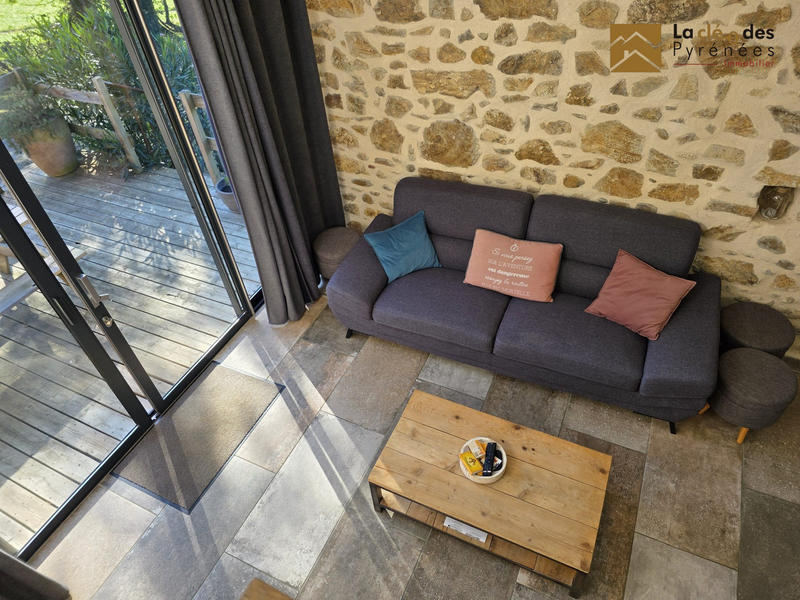 Maison traditionnelle - 310 m² - 10 pièces