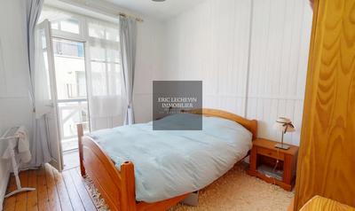 Villa - 145 m² - 8 pièces