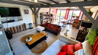 Maison - 195 m² - 6 pièces