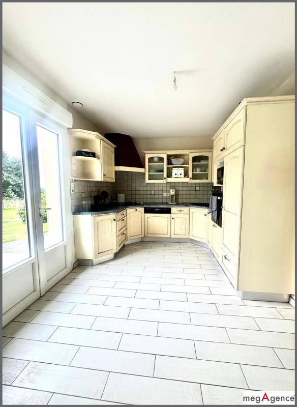 Maison - 110 m² - 6 pièces