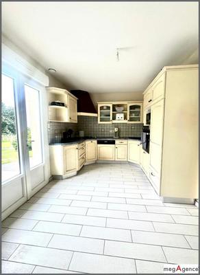 Maison - 110 m² - 6 pièces