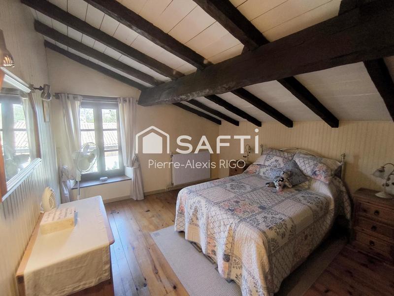 Maison - 314 m² - 11 pièces