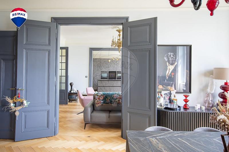 Appartement bourgeois - 149 m² - 5 pièces