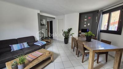 Maison de village - 97 m² - 6 pièces