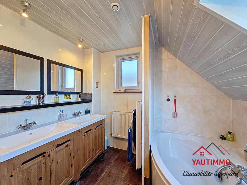 Maison - 70 m² - 4 pièces