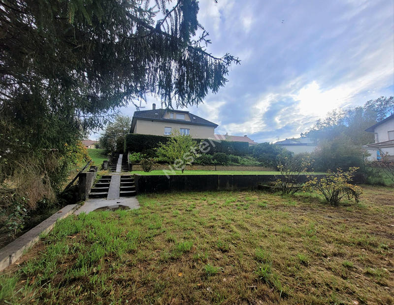 Maison - 177 m² - 8 pièces